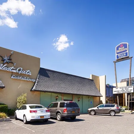 West Gate Inn Nyack Отели в г. Найек