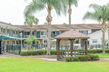 Roadstar Hotel Zephyrhills