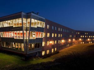 Residence & Conference Centre - Oshawa