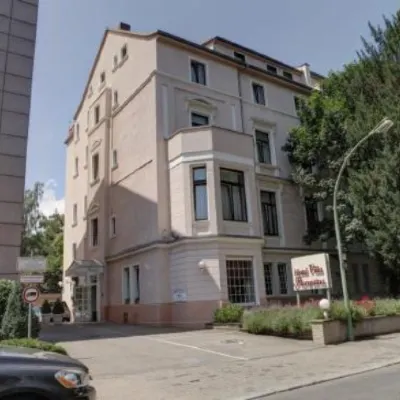 Hotel Villa Florentina Hotels near Westend Tower