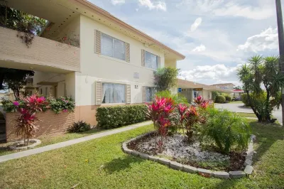 Parkway Inn Hotels in Miami Springs