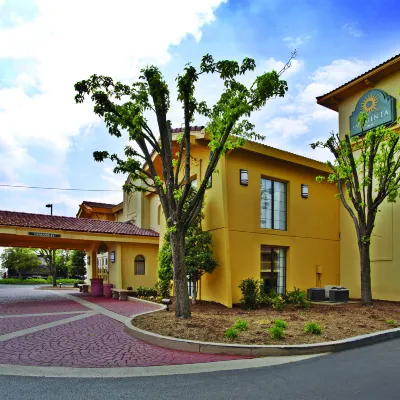 La Quinta Inn by Wyndham Nashville South Hotel in zona Museo Travellers Rest Historic House