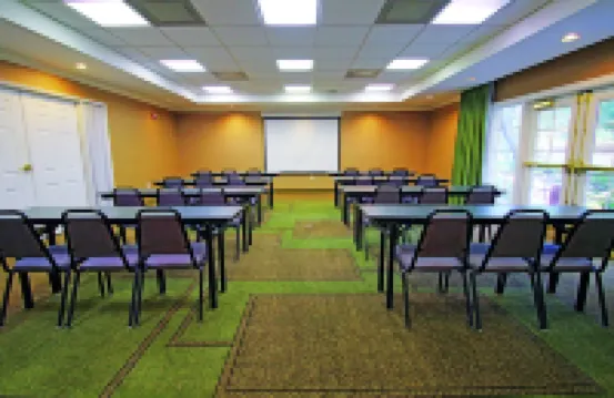 La Quinta Inn & Suites by Wyndham Orlando Lake Mary