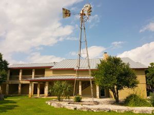 Flying L Ranch Resort