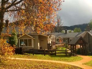 Marysville Garden Cottages