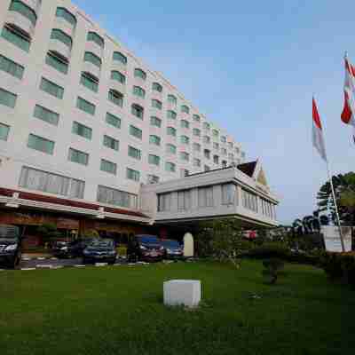아랴두타 페칸바루 Hotel Exterior