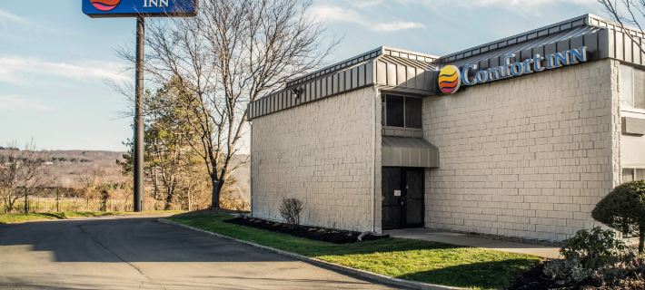 Clarion Pointe Jamestown - Falconer Hotels in Chautauqua County