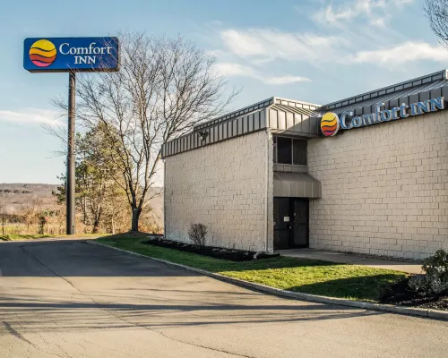 Clarion Pointe Jamestown - Falconer Hotels in Chautauqua County