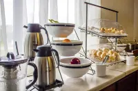 Comfort Inn & Suites Streetsboro - Kent - breakfast