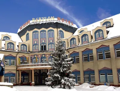 ويلنيس هوتل بابيلون Hotels near DinoPark Liberec Plaza