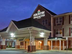 Country Inn & Suites by Radisson, Washington, D.C. East - Capitol Heights, MD