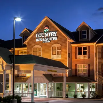 Comfort Inn & Suites Northern Kentucky