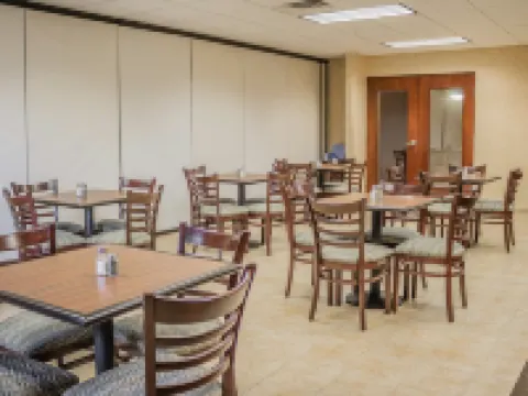 Comfort Suites Hotels in Escanaba