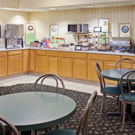Baymont by Wyndham Mishawaka South Bend Area