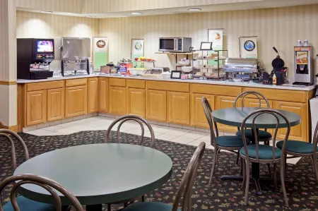 Baymont by Wyndham Mishawaka South Bend Area Отели в г. Сент-Джозеф