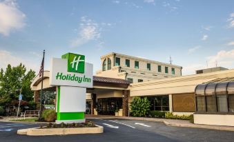 Holiday Inn Plainview-Long Island, an IHG Hotel