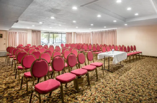 Quality Inn & Suites Walnut - City of Industry