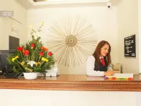 Fiesta Versalles Hotels in Монтерей