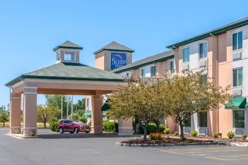 Sleep Inn & Suites Oregon - Toledo