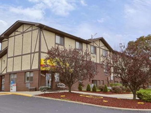 Super 8 by Wyndham New Castle