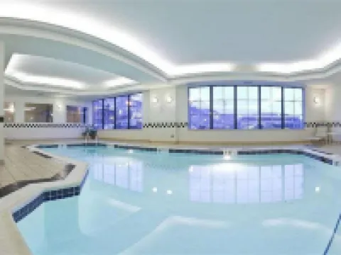 ฮอลิเดย์ อินน์ เอ็กซ์เพรส โรงแรม & สวีทส์ พิตต์สเบิร์ก-เซาท์ไซด์ บาย IHG โรงแรมในพิตส์เบิร์ก