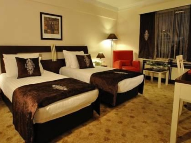 City Hotel Residence