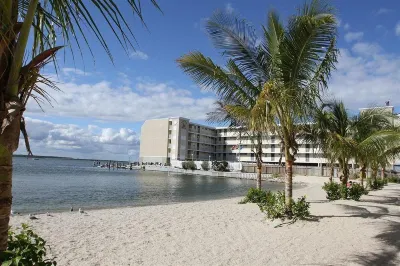 Princess Bayside Beach Hotel Các khách sạn gần 10 mile long ocean beach