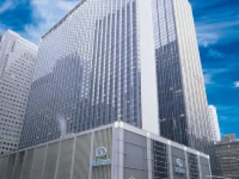 นิวยอร์ก ฮิลตัน มิดทาวน์ โรงแรมใกล้จุดชมวิวท็อปออฟเดอะร็อค