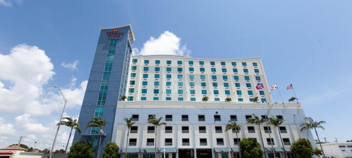 Crowne Plaza FT. LAUDERDALE AIRPORT/CRUISE by IHG Hotels in Fort Lauderdale