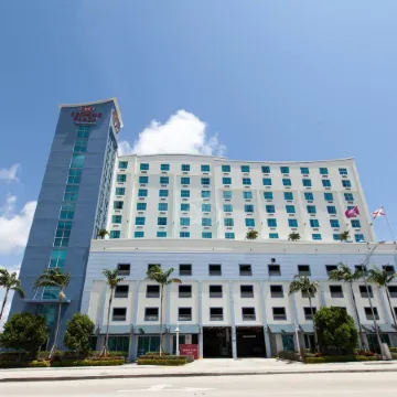 Crowne Plaza FT. LAUDERDALE AIRPORT/CRUISE by IHG Отели рядом с достопримечательностью «Museum of Discovery and Science»