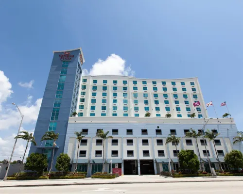 Crowne Plaza FT. LAUDERDALE AIRPORT/CRUISE by IHG Hotels near Davis Park