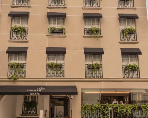 Isaaya Hotel Boutique by WTC Отели рядом с достопримечательностью «Наполес»