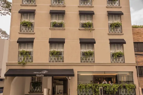 Isaaya Hotel Boutique by WTC