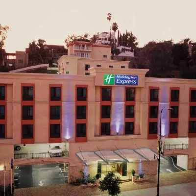 Holiday Inn Express & Suites HOLLYWOOD WALK OF FAME by IHG Hotels near TCL Chinese Theatre
