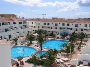 Apartamentos Alondras Park