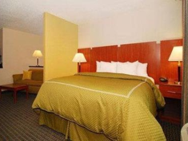 Comfort Suites Pratt