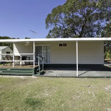 Ballina Beach Nature Resort Hotels near TAFE NSW - Ballina