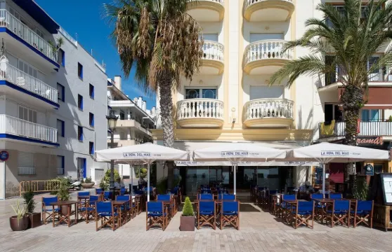 URH錫切斯海灘酒店