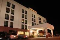 Hampton Inn Carlstadt at The Meadowlands Hotel a 