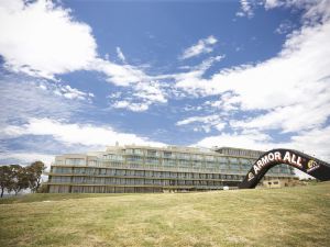 Rydges Mount Panorama Bathurst, an EVT hotel