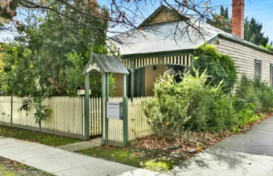 海爾斯維爾的木蘭小屋