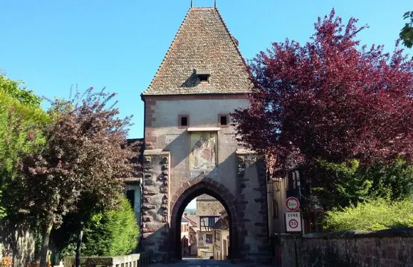 丹斯中世紀城堡鄉村度假別墅酒店