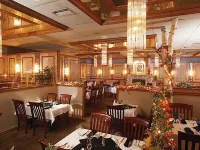 Ramada by Wyndham Thunder Bay Airlane Hotel