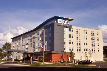 Aloft Montreal Airport Отели в г. Дорваль