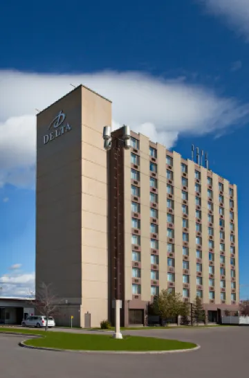Delta Hotels Saguenay Conference Centre โรงแรมใน
