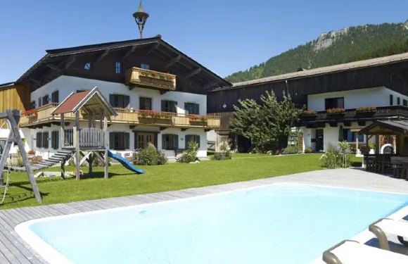 提爾沃索夫公寓