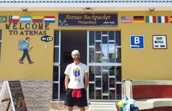 阿特納斯背包客旅舍