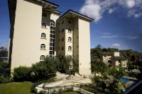 Apartotel & Suites Villas del Rio Hotels in Escazu