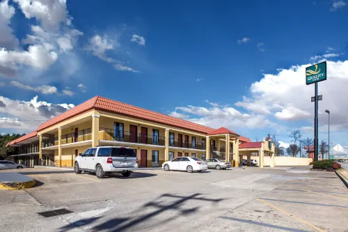 Quality Inn Hotels in Acworth