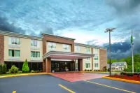 La Quinta Inn & Suites by Wyndham Sturbridge Hotels in der Nähe von Wells State Park